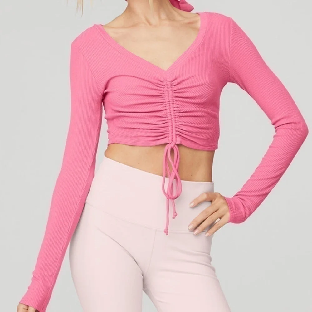 New Alo Ribbed Cinch Cropped Long Sleeve - Picture 3 of 3